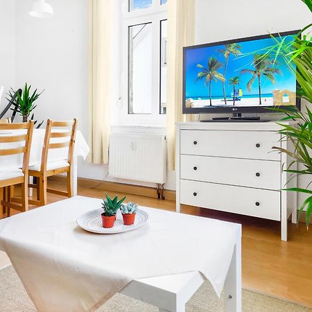 Bis 6 Personen - Helle, Ruhige Whg, 2 Baeder, Dd Neustadt, Top Lage Dresden Bagian luar foto